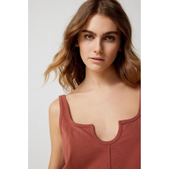 Out From Under UO Ryder Notch Neck Tank Blouse Top Sleeveless Cotton M 257811 - Picture 1 of 8